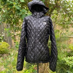 The North Face Thermoball Women’s Black Hooded Coat